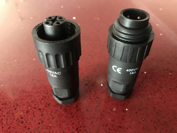 Nuwe waterdig plugs